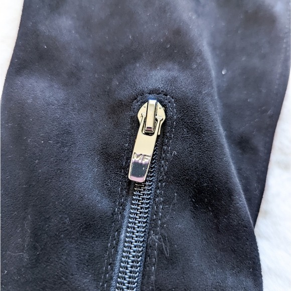 Marc Fisher Black Faux Suede Knee High Block Heel Boots Size 10 - Picture 4 of 10